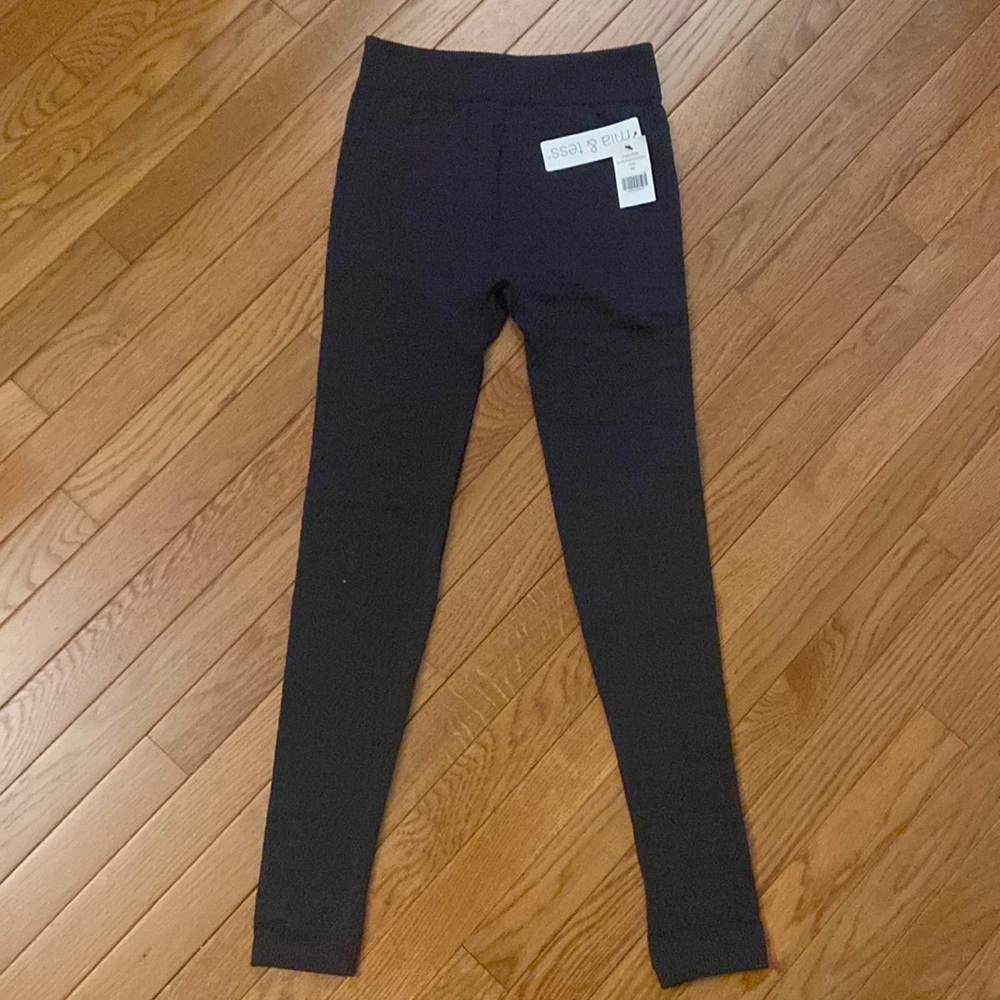 Mia & Tess leggings